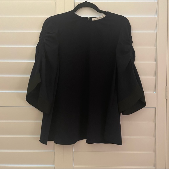 Camilla and Marc Statement Sleeve Ruched Sleeve Crew Neck Top Black Size 2 - Picture 1 of 8
